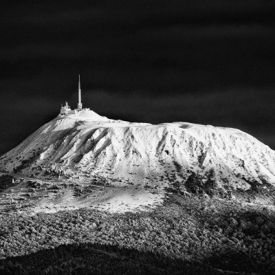 snow on puy de Dôme